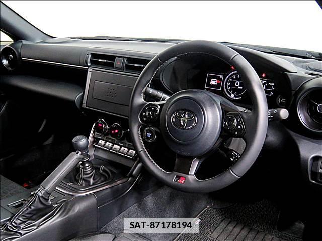 Toyota GR86 2025-10 7802875-10