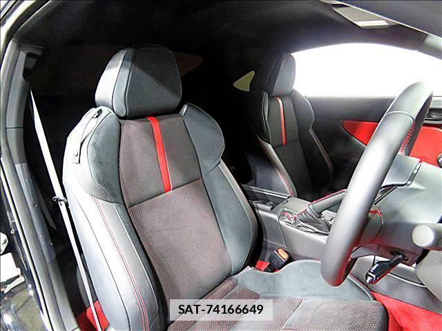 Toyota GR86 2025-08 7802876-11