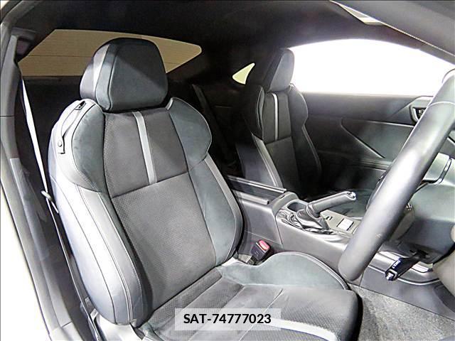 Toyota GR86 2024-06 7802879-11