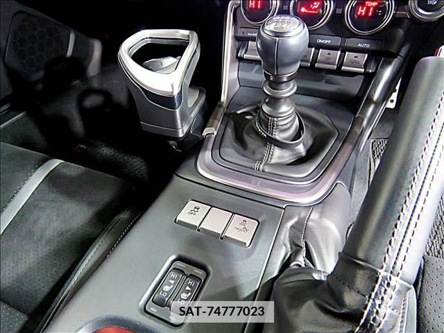 Toyota GR86 2024-06 7802879-17