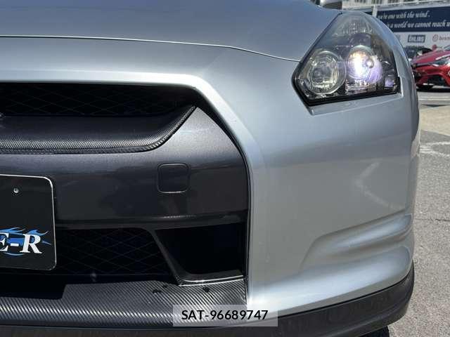 Nissan GT-R 2009-07 7800158-16