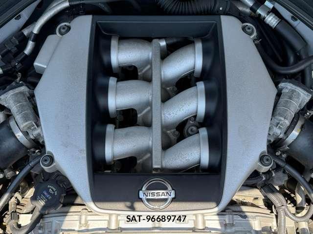 Nissan GT-R 2009-07 7800158-19