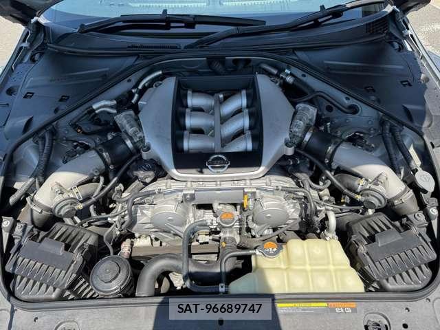 Nissan GT-R 2009-07 7800158-2