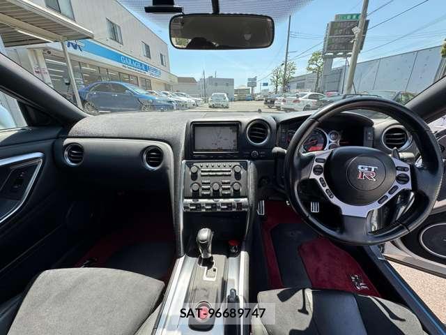 Nissan GT-R 2009-07 7800158-3