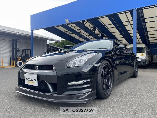 Nissan GT-R 2012-02 7800897-1