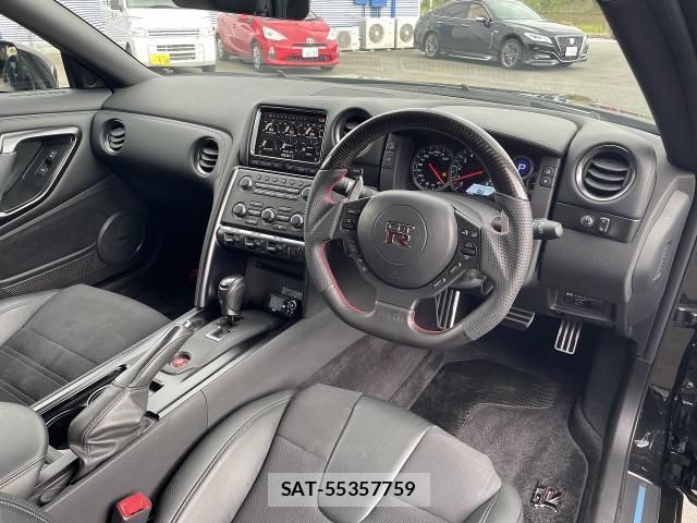 Nissan GT-R 2012-02 7800897-13