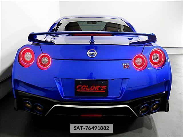 Nissan GT-R 2019-06 7802893-5