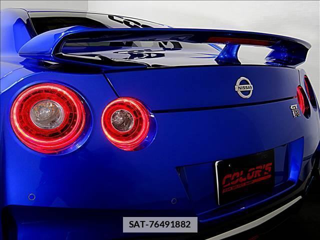 Nissan GT-R 2019-06 7802893-9