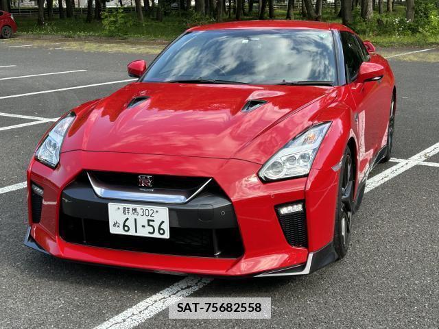 Nissan GT-R 2018-02 7811266-0