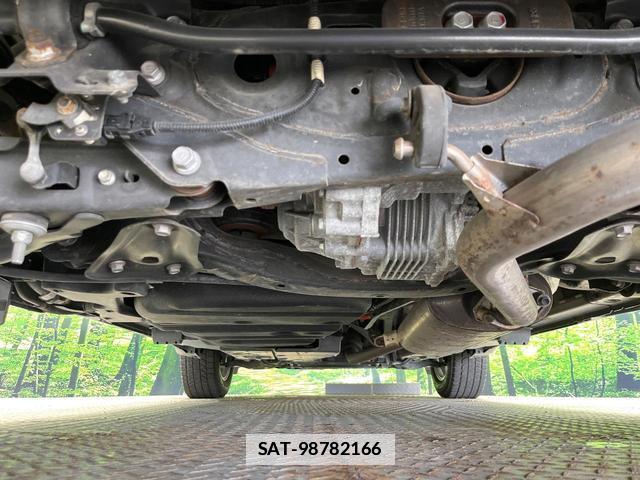 Toyota HARRIER HYBRID 2014-07 7804445-18
