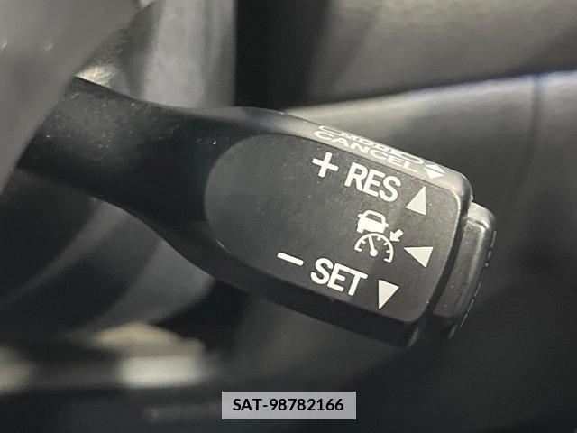 Toyota HARRIER HYBRID 2014-07 7804445-5