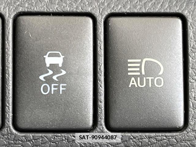 Toyota HARRIER 2014-08 7793272-4