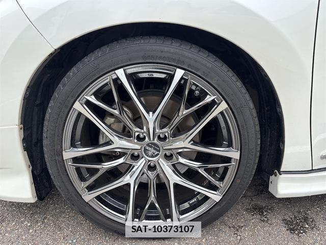 Toyota HARRIER 2018-01 7797169-9