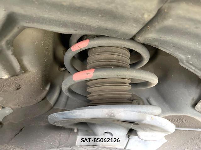 Toyota HARRIER 2017-08 7799520-19