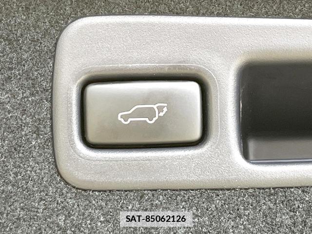 Toyota HARRIER 2017-08 7799520-6