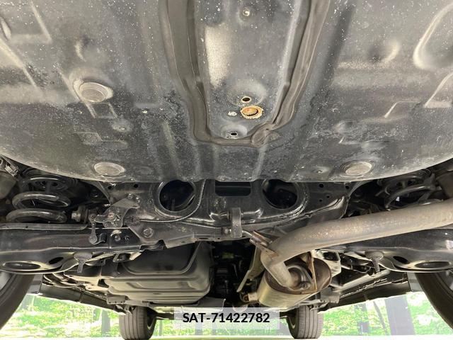 Toyota HARRIER 2017-06 7801519-19