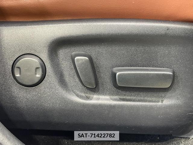 Toyota HARRIER 2017-06 7801519-7