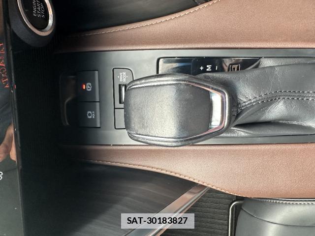 Toyota HARRIER 2021-07 7801750-18