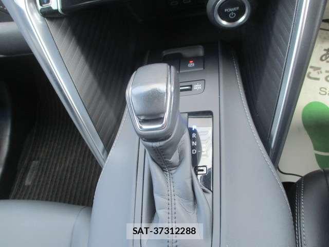 Toyota HARRIER 2023-03 7802522-11