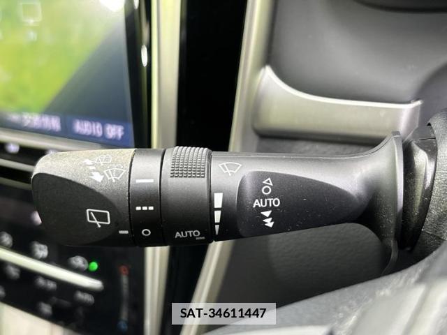 Toyota HARRIER 2019-03 7804679-16