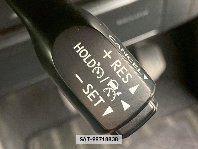 Toyota HARRIER 2017-07 7808334-15