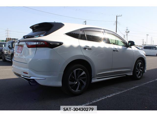 Toyota HARRIER 2017-08 7809485-15