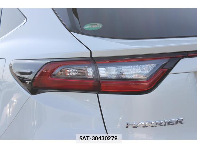 Toyota HARRIER 2017-08 7809485-16