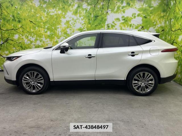 Toyota HARRIER 2022-05 7811045-1