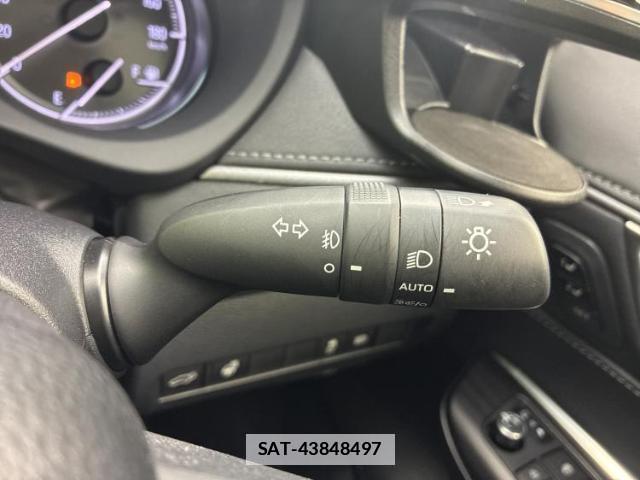 Toyota HARRIER 2022-05 7811045-15