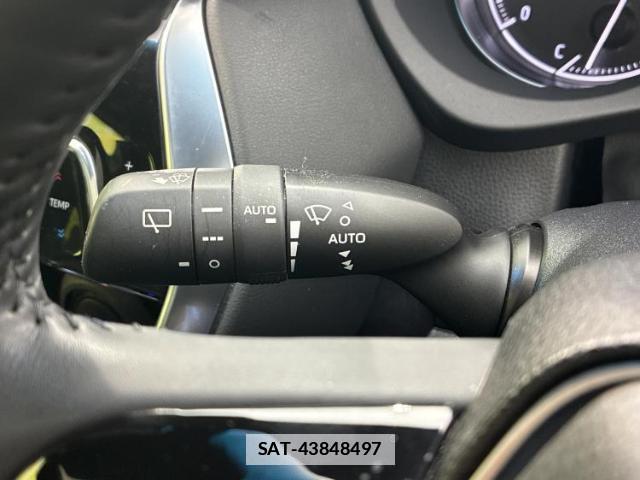 Toyota HARRIER 2022-05 7811045-16