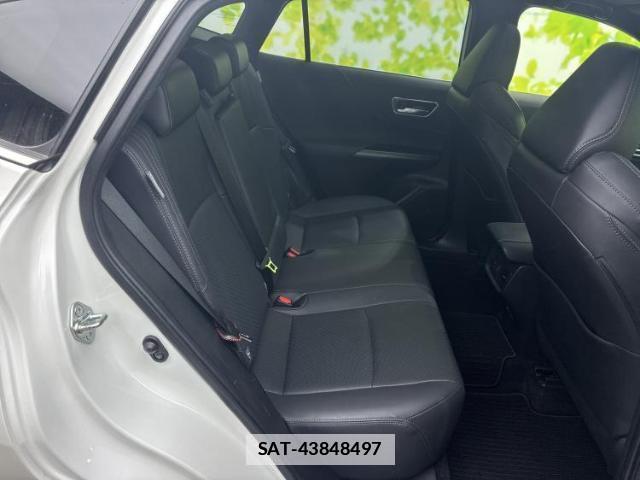 Toyota HARRIER 2022-05 7811045-4