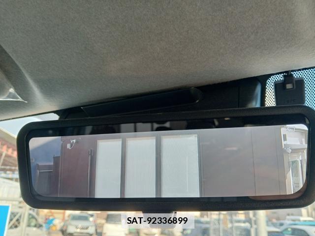Toyota HIACE COMMUTER 2023-12 7800668-18