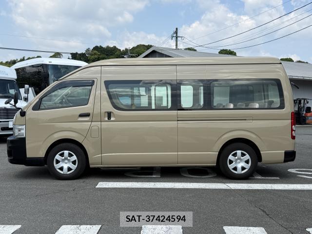 Toyota HIACE COMMUTER 2013-03 7800904-10