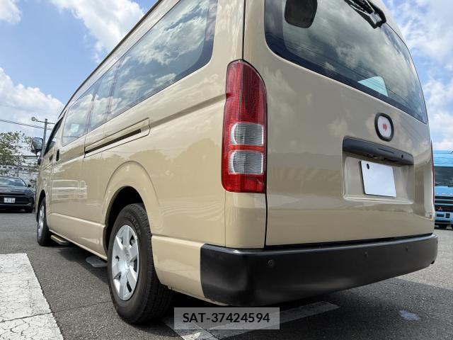 Toyota HIACE COMMUTER 2013-03 7800904-13