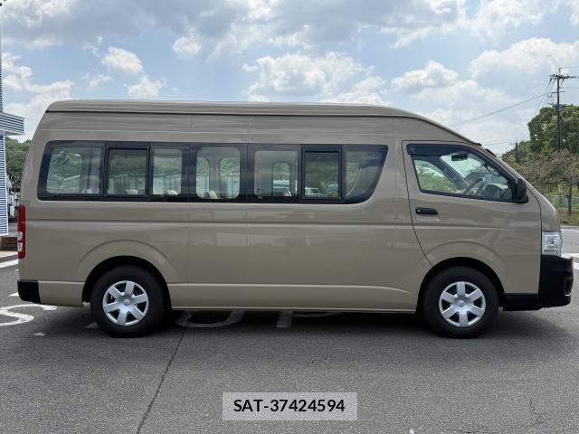 Toyota HIACE COMMUTER 2013-03 7800904-3