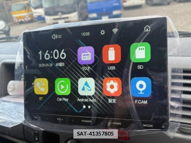 Toyota HIACE COMMUTER 2012-03 7804933-15