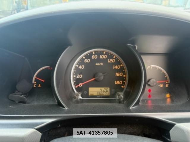 Toyota HIACE COMMUTER 2012-03 7804933-16