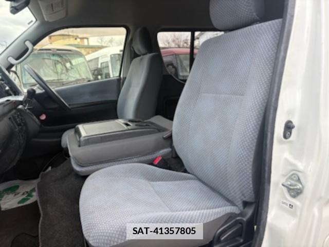 Toyota HIACE COMMUTER 2012-03 7804933-19