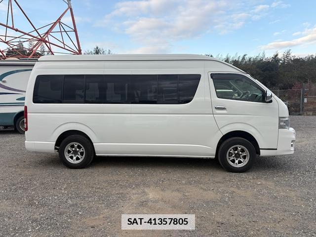 Toyota HIACE COMMUTER 2012-03 7804933-4
