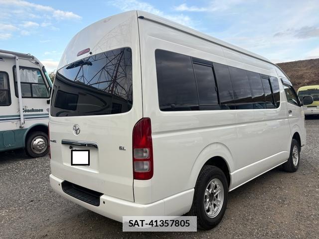 Toyota HIACE COMMUTER 2012-03 7804933-7