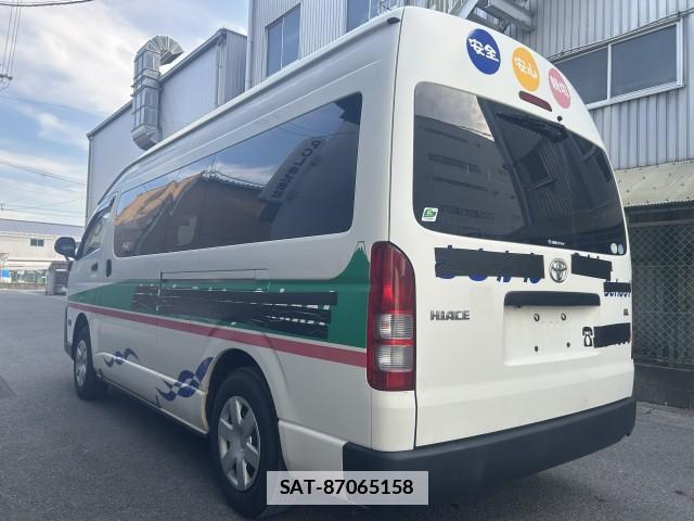 Toyota HIACE COMMUTER 2016-05 7810516-2