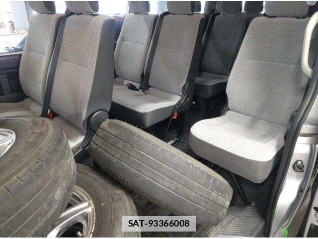Toyota HIACE COMMUTER 2020-03 7810570-2