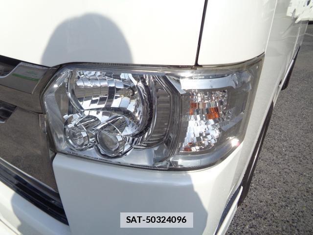 Toyota HIACE VAN 2015-04 7792998-10