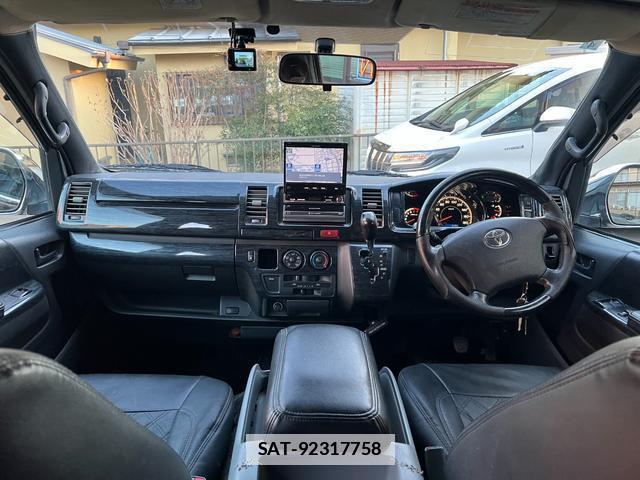 Toyota HIACE VAN 2008-04 7793576-16