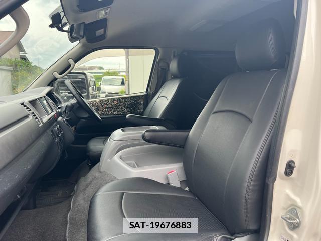 Toyota HIACE VAN 2007-11 7793578-13