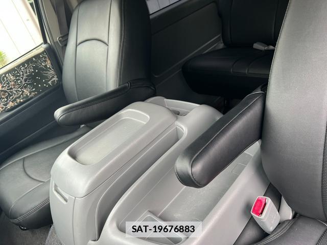 Toyota HIACE VAN 2007-11 7793578-14
