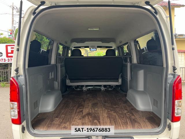Toyota HIACE VAN 2007-11 7793578-17