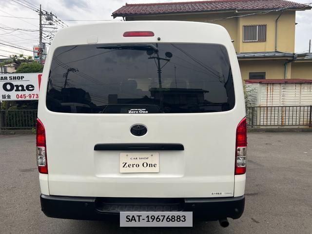 Toyota HIACE VAN 2007-11 7793578-5