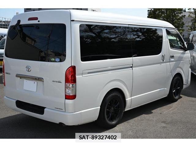 Toyota HIACE VAN 2017-07 7796610-10