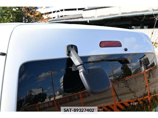 Toyota HIACE VAN 2017-07 7796610-16